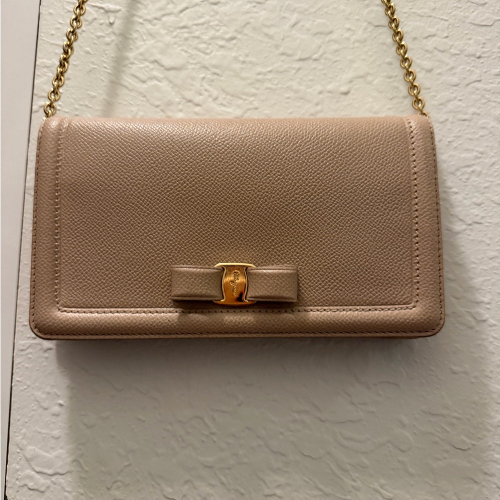 Salvatore Ferragamo Wallet on Chain